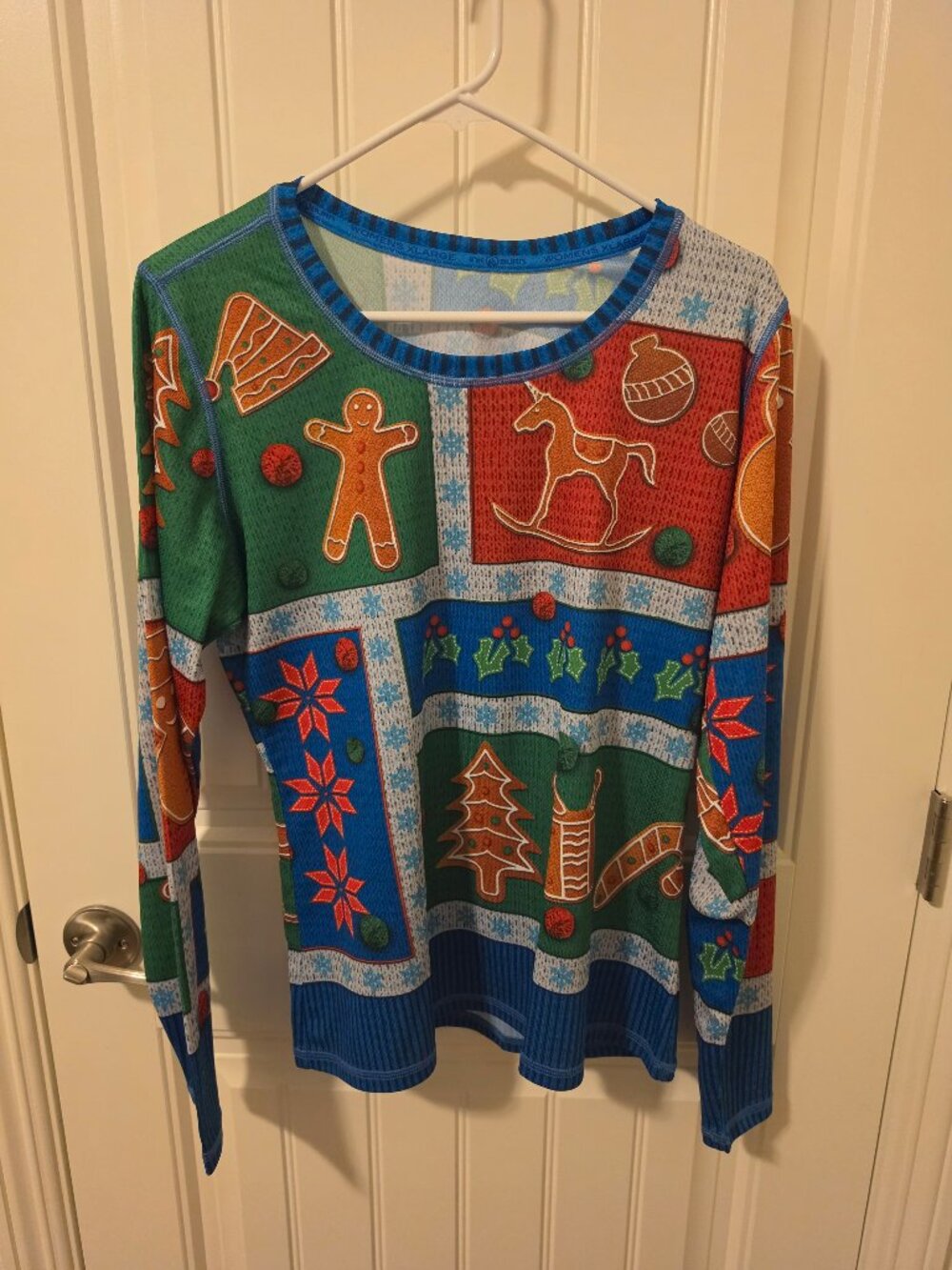 INKnBURN βGingerbread Holidayβ Performance Long sleeve shirt, Women's XL